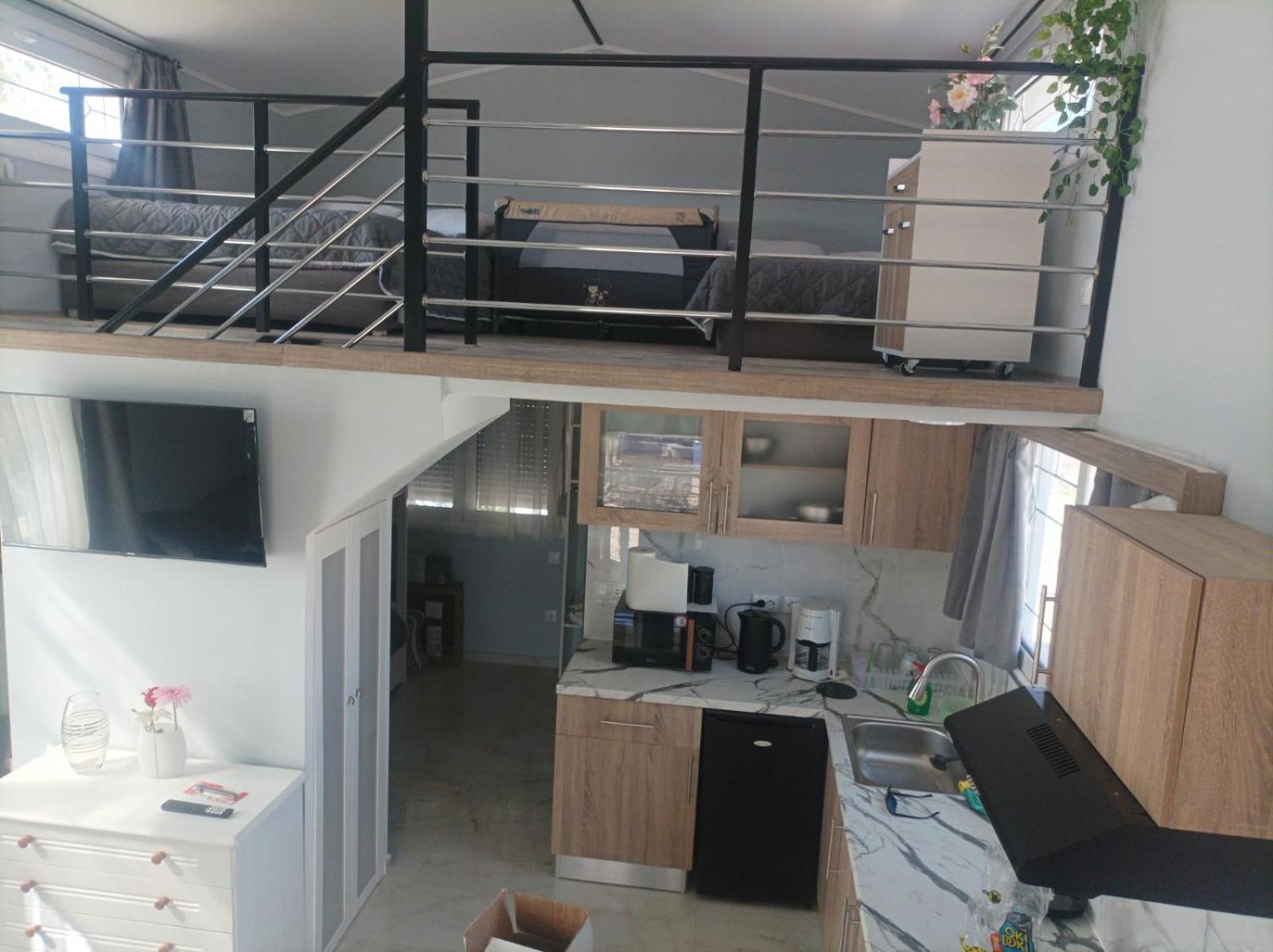Filio'S Loft Near Airport Villa Artemida  Buitenkant foto